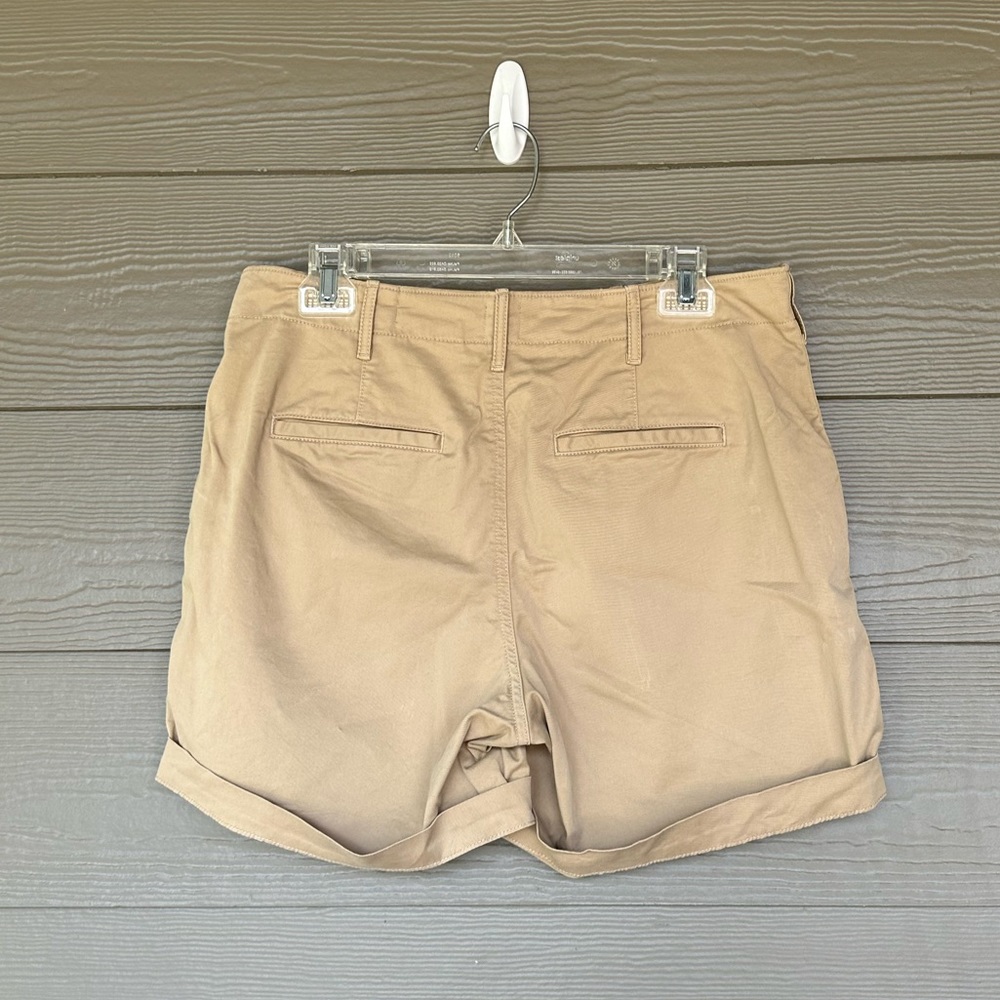 Gap 5 in Inseam Shorts Size 8 - Picture 2 of 3